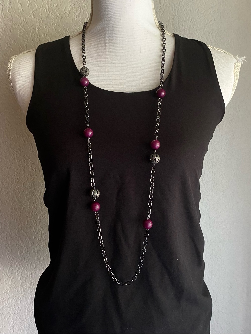 paparazzi Magenta and Gunmetal Long Beaded Chain Necklace
